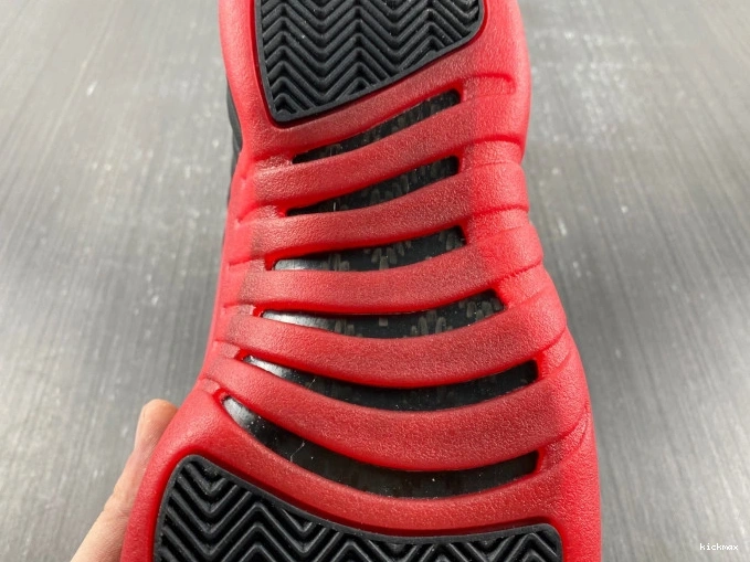 Rep MAX Game Retro (2016) Flu Jordan 130690-002 12 0811